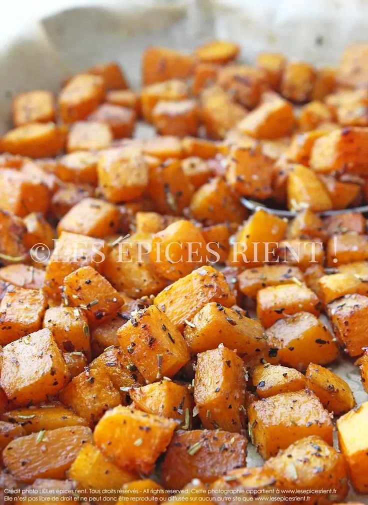 Petits cubes de courge Butternut rôtis au four, au miel et épices douces