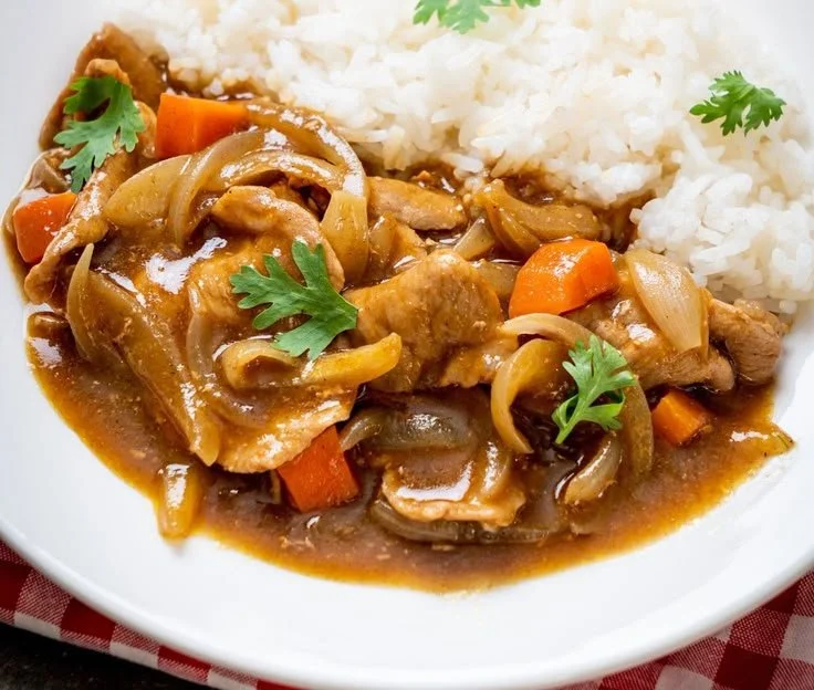Sauté de porc au curry, recette facile et légère pour un repas sain